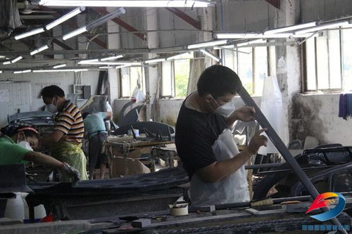 方便 工廠辦在村里，豐都村民務工不再遠行